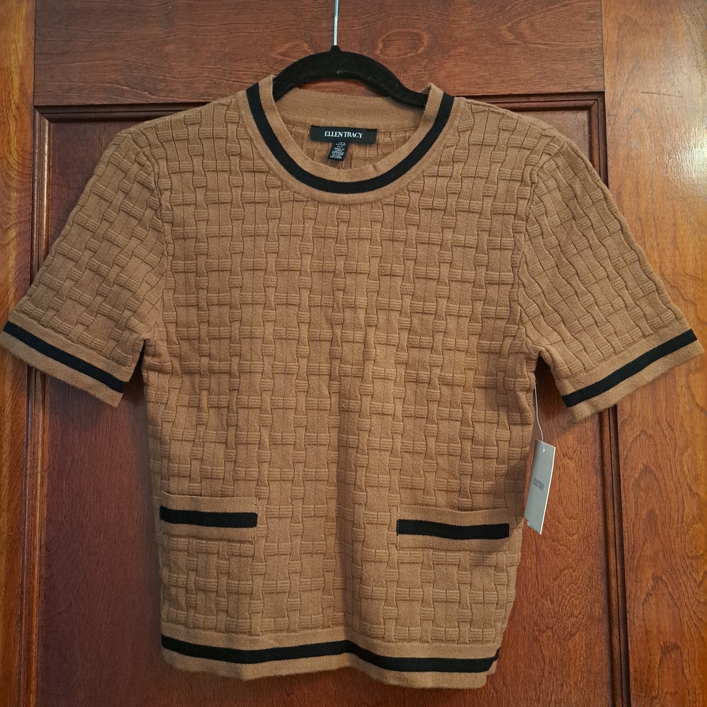 Ellen Tracy Brown Textured Top with Black Accents